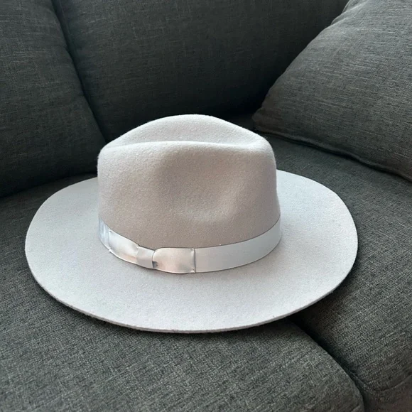 NEW! Gray Lack of Color Wool Rancher Hat (Sm) LACK OF COLOR >> Carlo Speckled Grey Rancher (One Left) – M  main image 2